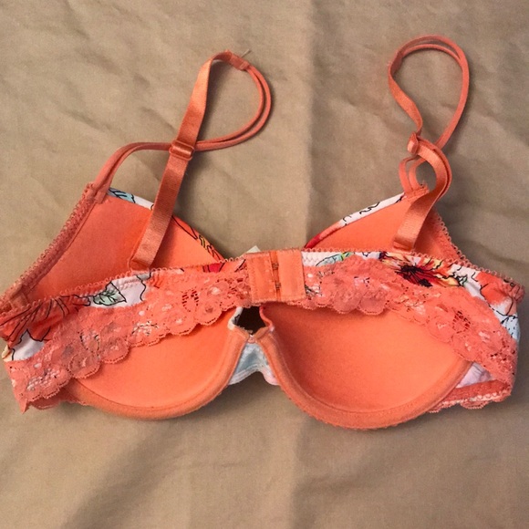 34A Rene Rofe Bra - Picture 2 of 6